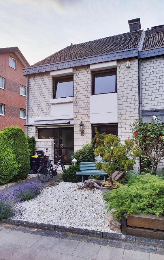 Comfort Koelnmesse: Spacious With Free Parking & Wi-fi *