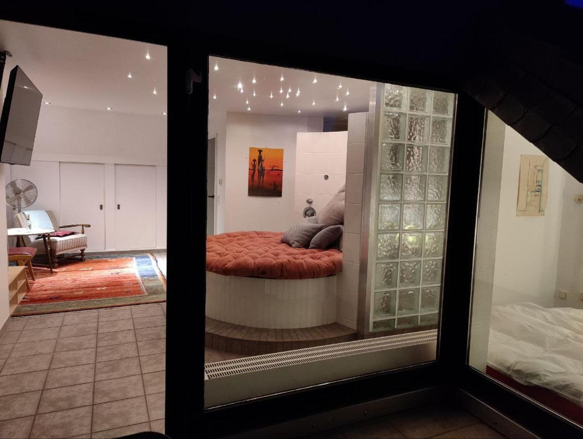 Comfort Koelnmesse: Spacious With Free Parking & Wi-fi Guest house *